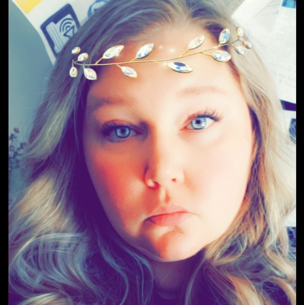 Meet your Posher, Stephanie